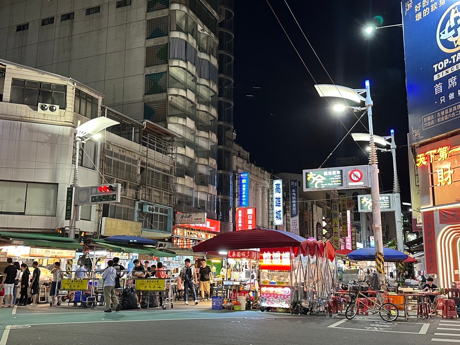 【高雄住宿推薦】良辰吉時精品旅店,步行可到六合夜市 捷運市議會站3分鐘|高CP值旅店智能入住,2024年全新開幕 - 第30張圖